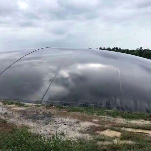 黑膜沼气池施工
